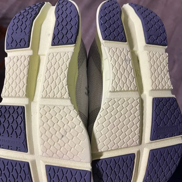 On Running Cloudgo Frost Hay Athletic Running Shoes Sneakers - Image 11
