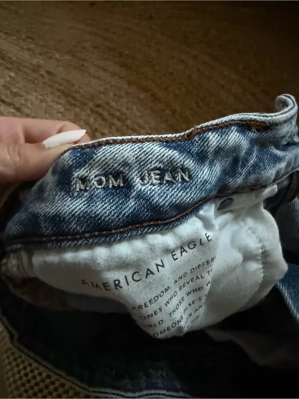 American Eagle Light Blue Mom Jeans - Image 6