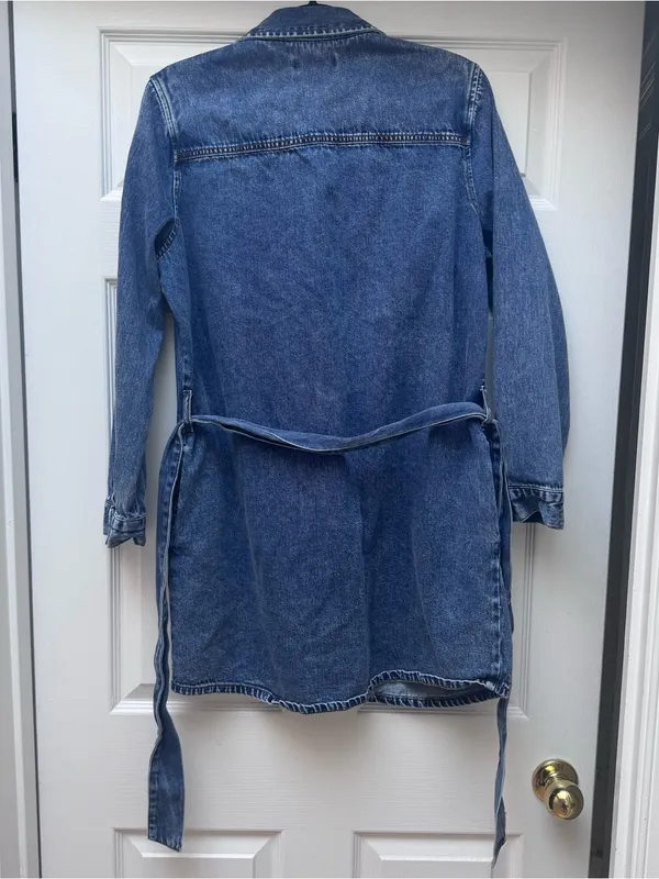 Habitual Long Sleeve Tie-Waist Denim Dress, size Medium - Image 5