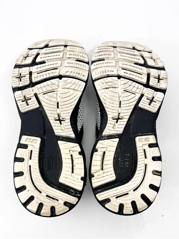 BROOKS Adrenaline GTS 22 Gray Women’s 11 Lace Up Running Shoes - Image 13