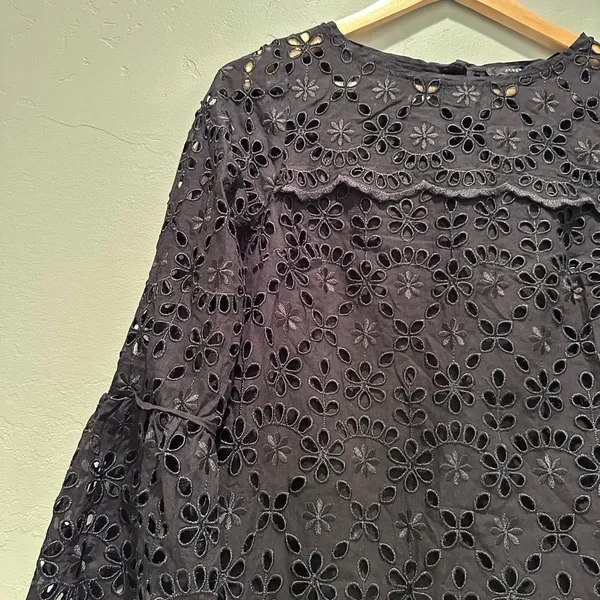 J.Crew Black Bell Sleeve Dress Embroidered Eyelet Size‎ 4 - Image 5