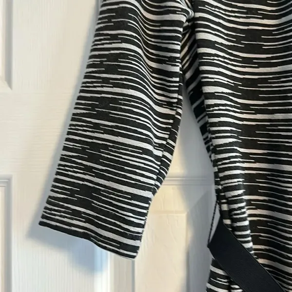 TRINA TURK Women’s Black & White Belted Zebra Stripe 3/4 Sleeve Dress Size 6 - Image 3