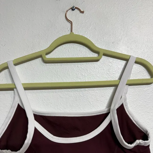 Athleta Garnet Square Neck Sports Bra Sz M - Image 7