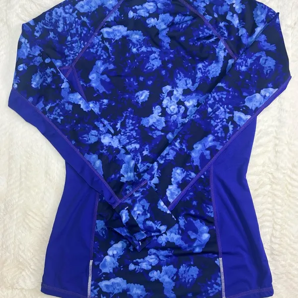 Athleta Vibrant Blue Long Sleeve Top - Image 3