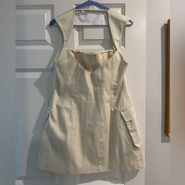 L'Academie Ashleigh Stretch Cotton Cargo Mini Dress in Khaki Beige - Image 3