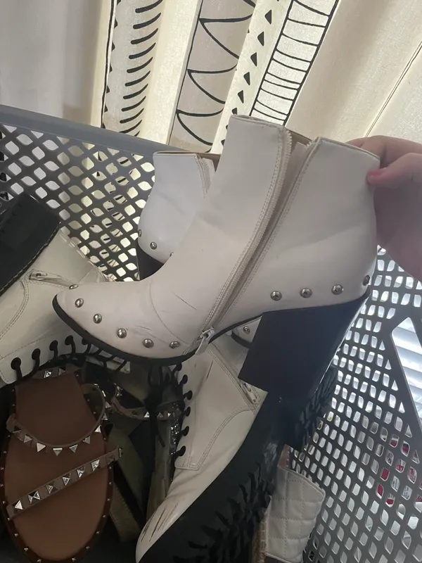 Boots White Size 8 - Image 6