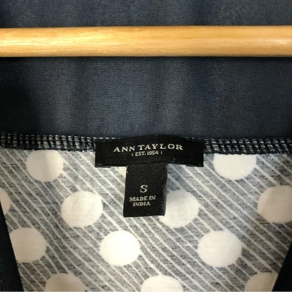 Ann Taylor Navy‎ Blue & White Polka Dot Peplum Tank Top S - Image 4