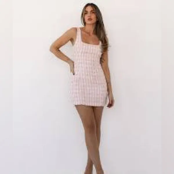 NWT Rumored Wiggy Dress Pink Shimmer Tweed Squared Neck Bodycon Size 10 - Image 2