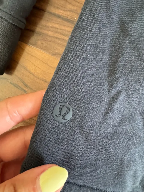 Men’s Lululemon Hoodie - Image 3