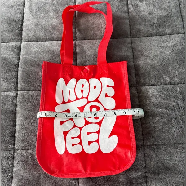 Lululemon Small Reusable Tote Bag Winter 2026 - Image 4