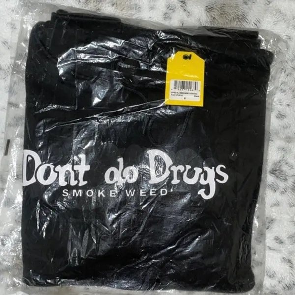 Chinatown Market 🆕 NWT | Special Message Hoodie Don’t Do Drugs | Black - Image 7