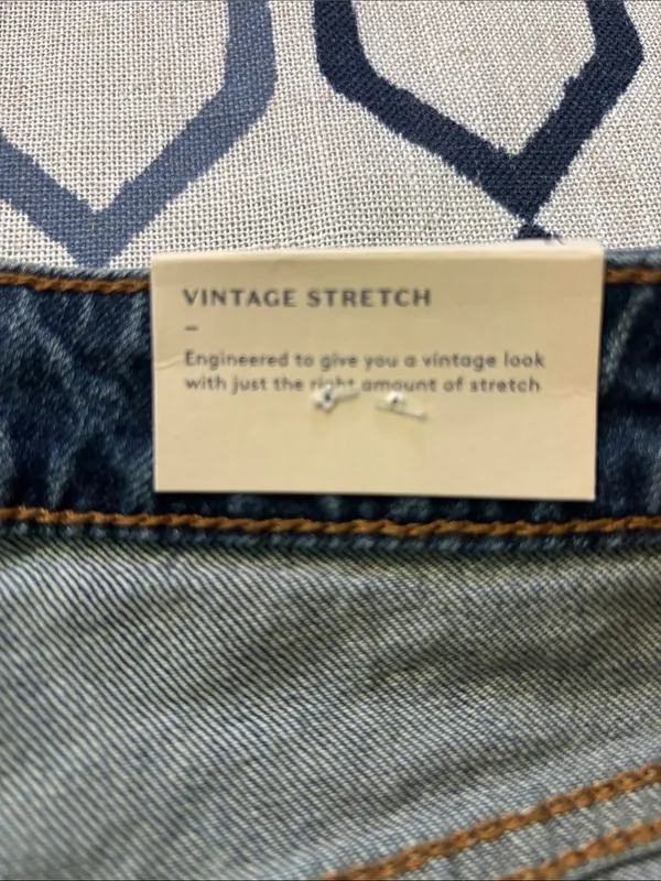 New Universal Thread denim Jean Shorts vintage midi size 12 - Image 4
