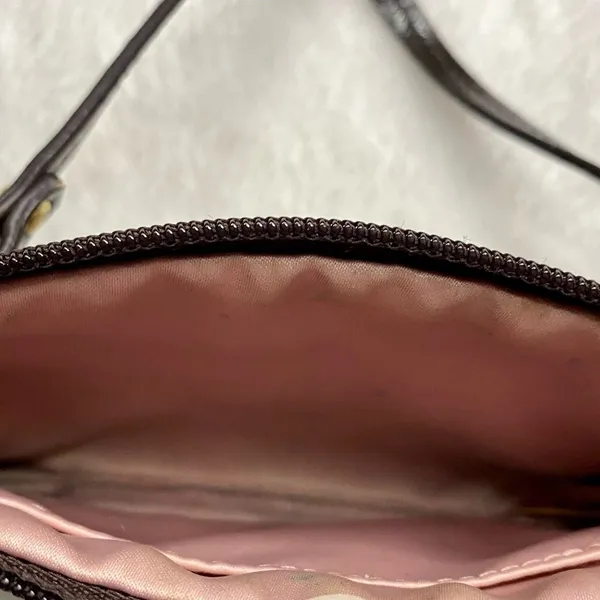 Coach Change Purse, wristlet. Pre owned - Image 3