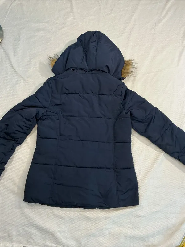 Tommy Hilfiger Navy Puffer Jacket with Faux-Fur Trim Hood - Image 7