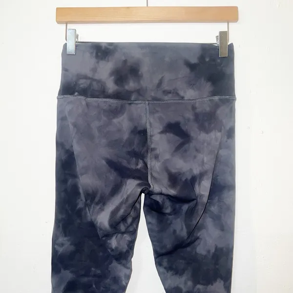 Lululemon crop pitch gray graphite gray diamond dye align leggings - Image 6