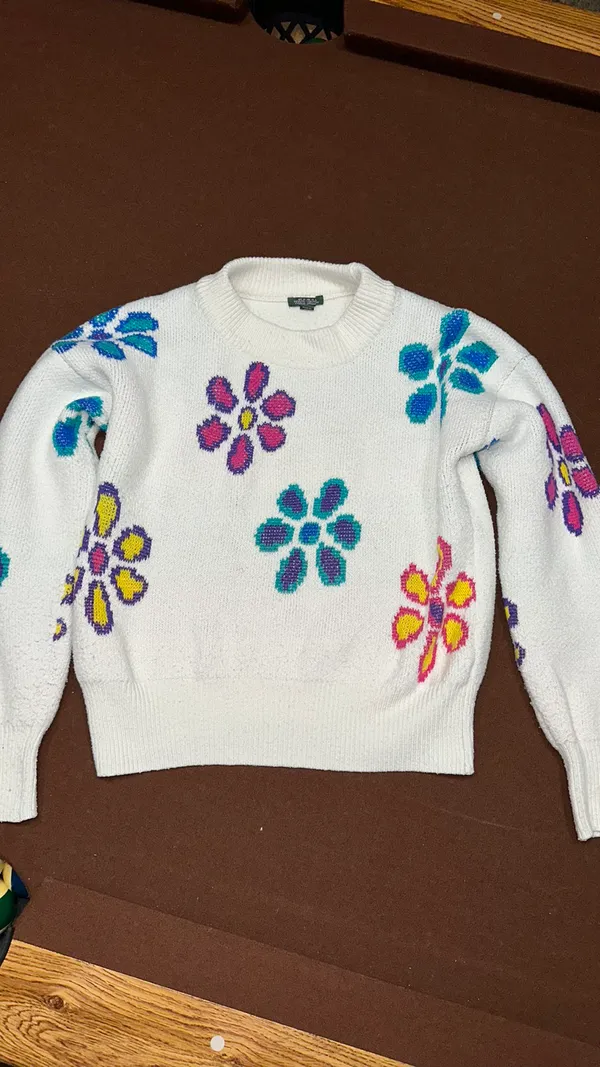 Wild Fable white sweater - Image 3