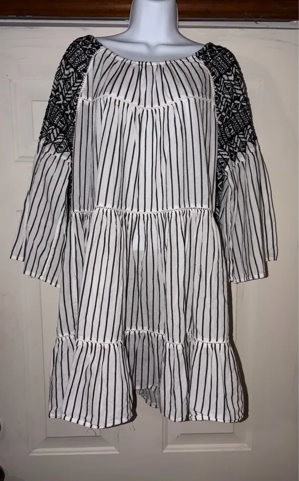 Free People Lola Embroidered Mini Dress size L/G - Image 2