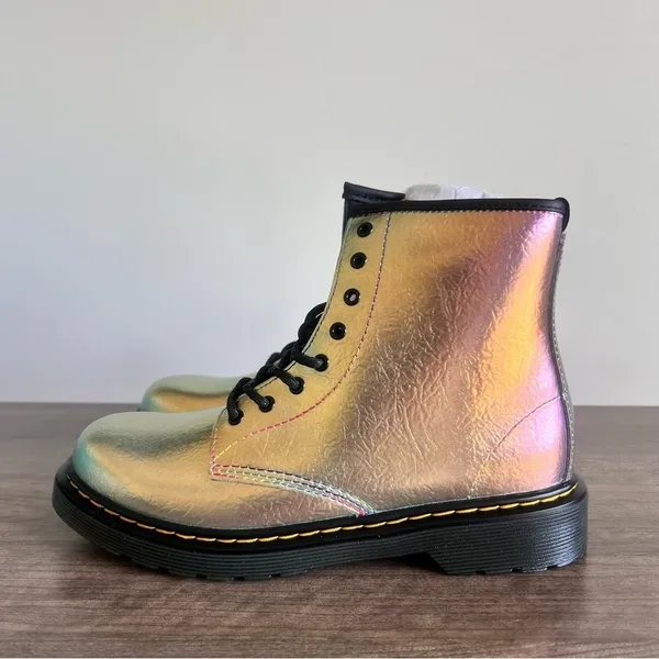 DR. MARTENS NEW Junior 1460 Lace Up Unisex Boots Size 5 or 4 #B1175 B1123 - Image 4
