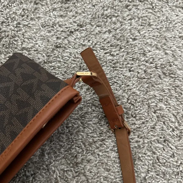 Michael Kors MK Logo Belt Bag - Image 3