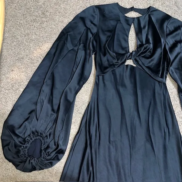 Significant Other Demi Backless Twist Front Column Maxi‎ Gown Black 2 - Image 3