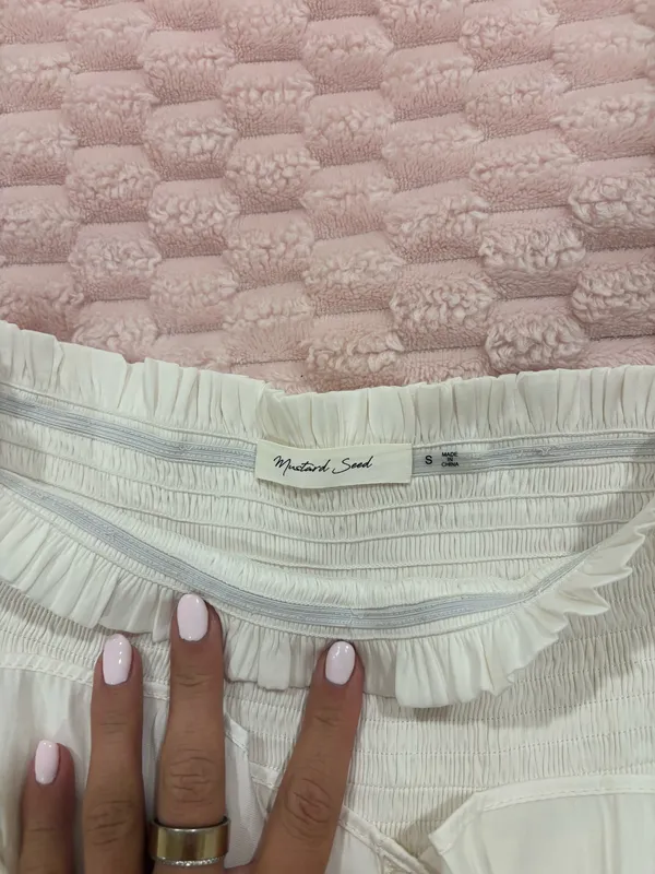 White skirt - Image 3