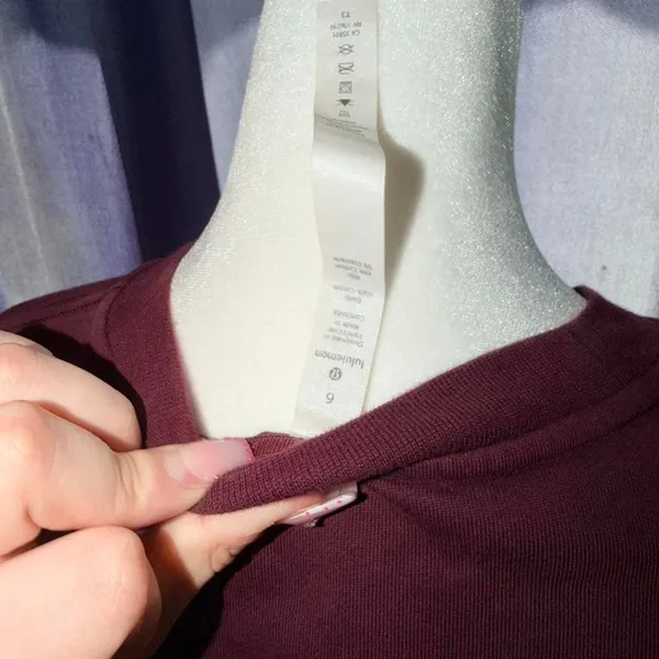 Lululemon All Yours Cropped Crew NWOT‎ Sz 6 Sweatshirt Lunar New Year Limited Ed - Image 5