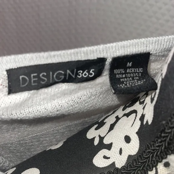 Design 365 women’s sweater - Image 4