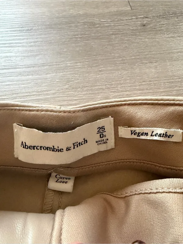 Abercrombie High-Rise Beige Flare Pants - Sleek Everyday Style - Image 3
