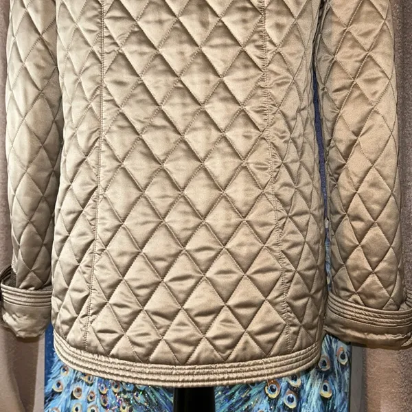 Size S Gold Quilted Jacket - Image 11