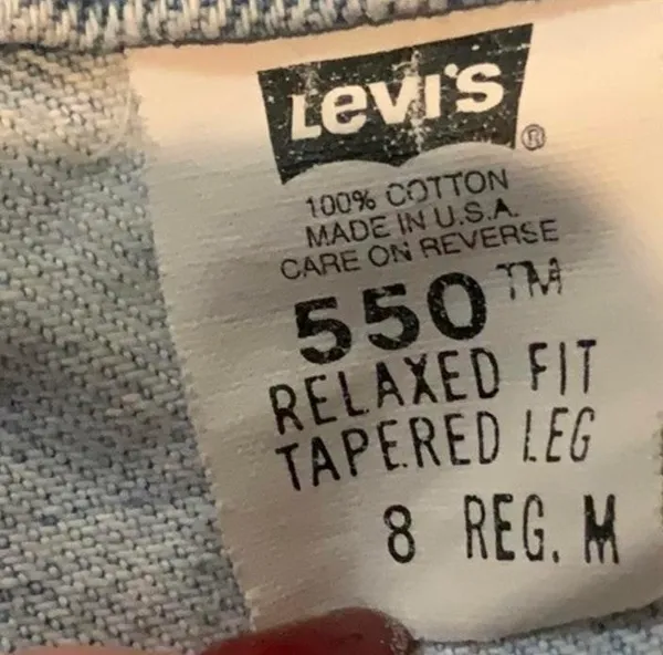 Levi's Vintage 550 Relaxed Fit Mom Jeans - Image 3