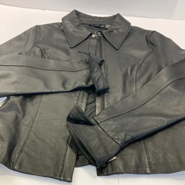 Attention Women’s leather jacket  L - Image 13