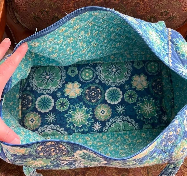 Quilted Fabric Overnight Weekend Duffle Bag Carry On Blue Yellow Floral Zip - Image 9