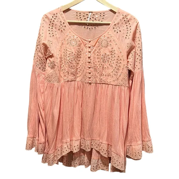Free People Sea Of Love‎ Eyelet Blouse Size Small Sun Blush - Image 3