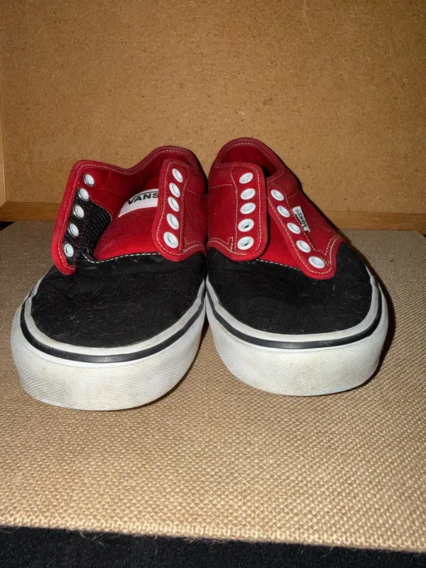The VANS Checkerboard Red Black Low Top Lace Up Canvas Sneakers for men 7.5 - Image 5