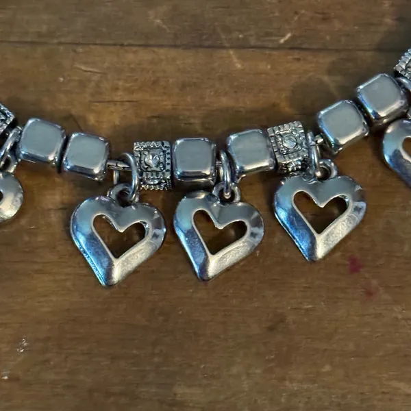 Silver tone dangling hearts charm necklace - Image 3