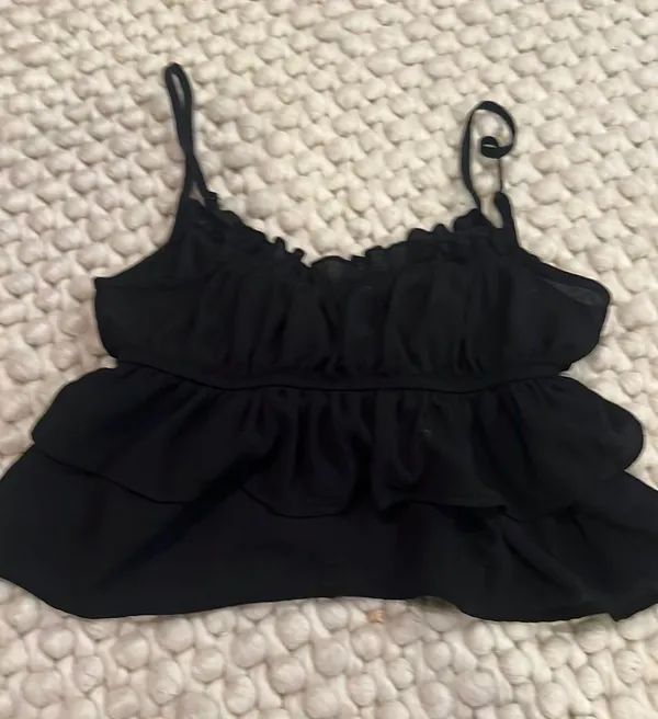 Black Target Cropped Tank Ruffle - Image 2