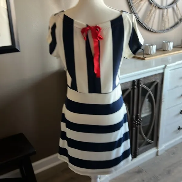 ANTHROPOLOGIE Postage Stamp Navy & White Striped Mini Dress Size Medium - Image 4
