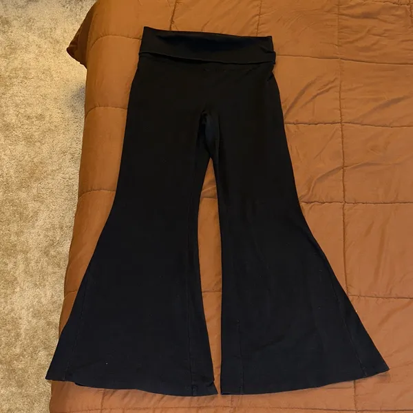 Aerie Offline Super Flare Foldover High Rise Black Flared Yoga Pants - Image 2