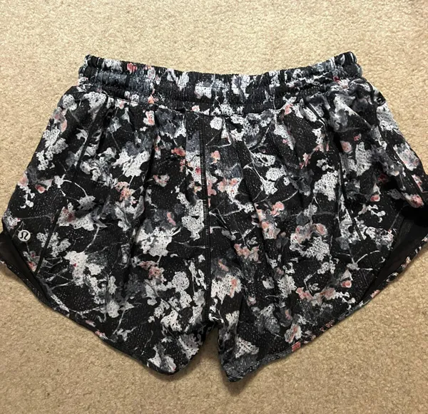 Lululemon Shorts - Image 4