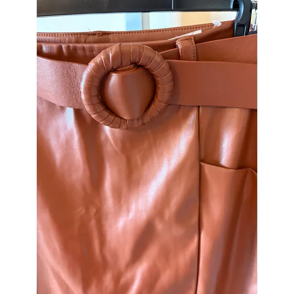 Versona Cognac Brown Faux Leather Belted Pencil Skirt Modern Size 8 NWT - Image 2