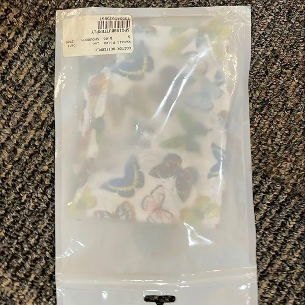 Lee Butterfly Print Fashion Face Gaiter - Image 2