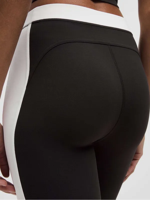 Lululemon Nulu High-Rise Flared Pants Leggings Black / White - Image 4