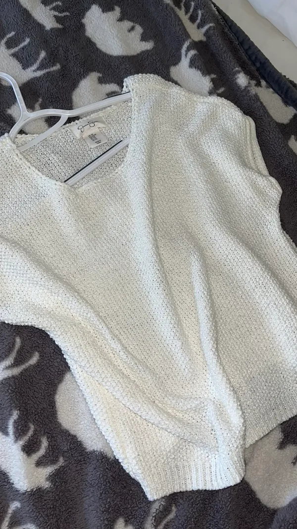Jessica Simpson Sweater Top - Image 4