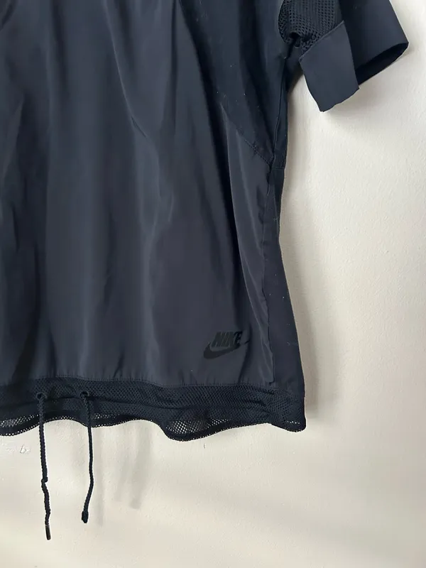 Nike semi cropped tee - Image 10
