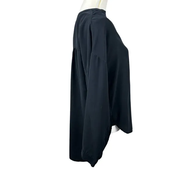 Madewell v-neck blouse size Medium office dressy minimalist goth all seasons - Image 3