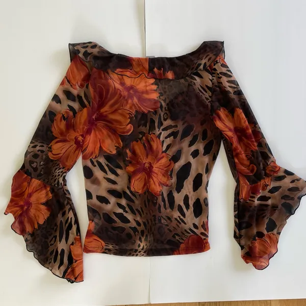 Unique Vintage Vintage Floral and Animal Print Blouse - Image 4