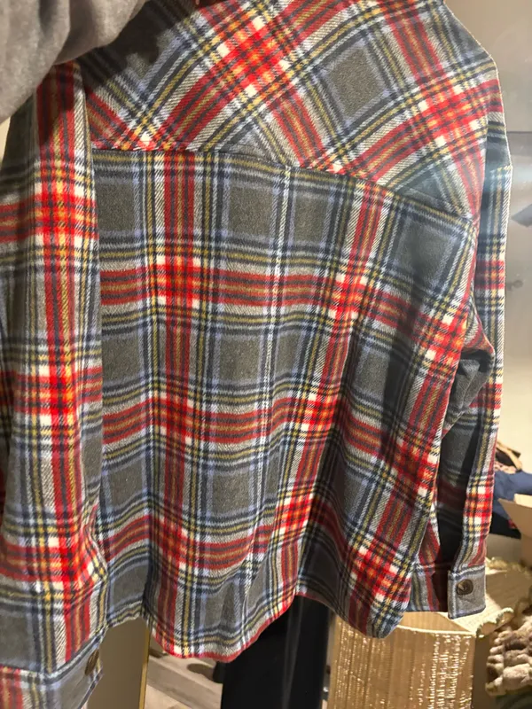 American Eagle Shacket Plaid - Image 5