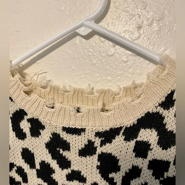 Staccato Black/Cream Distressed Long Sleeve Cheetah Print Sweater - Image 4