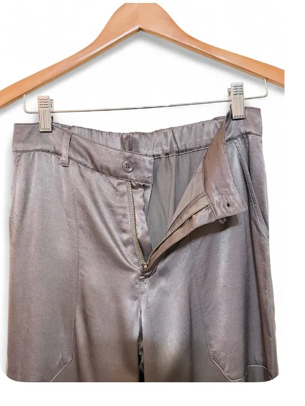 Young Fabulous & Broke (YFB) Women’s Satin Gray Cargo Pants Size Small - Image 10