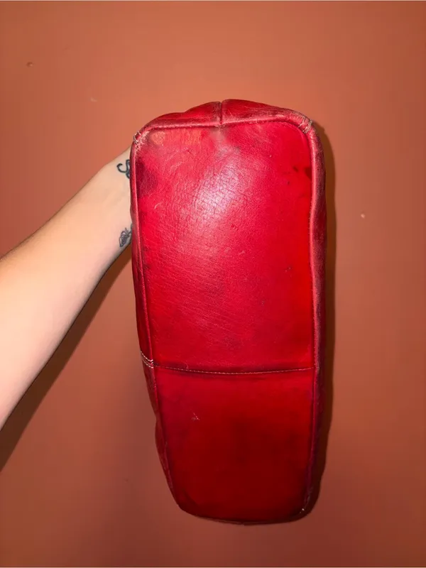 Stone Mountain Vintage Red Leather Barrel Bag - Image 6